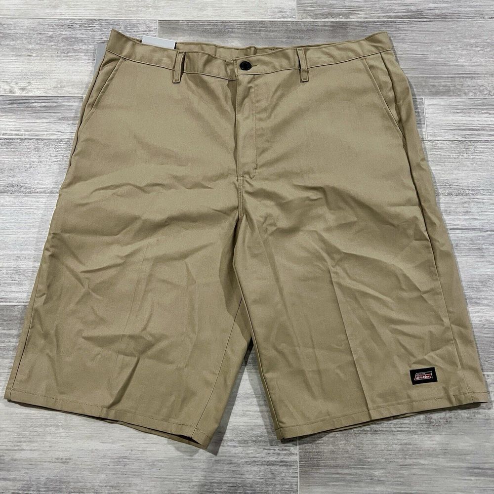 Dickies Shorts Men's 40 Flex Relaxed Fit 13" Inseam Essential Work Beige Pockets
